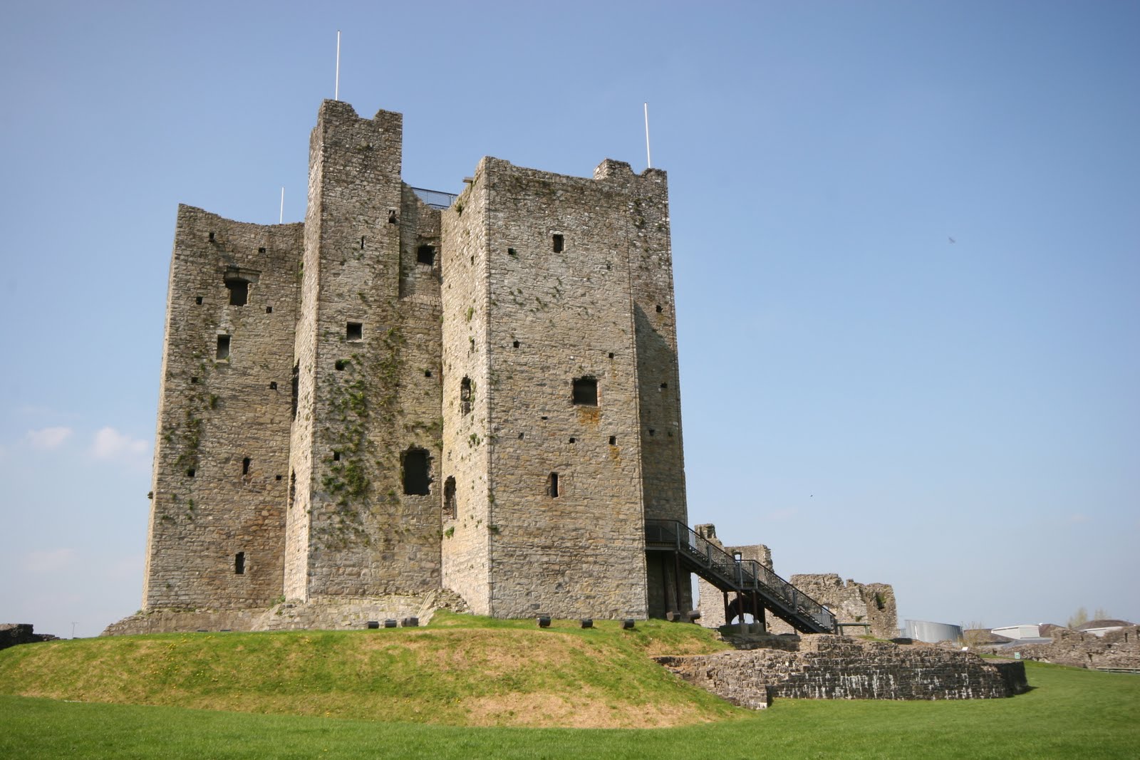Day tours from Dublin to Wicklow Glendalough, Hill of Tara, Trim Castle